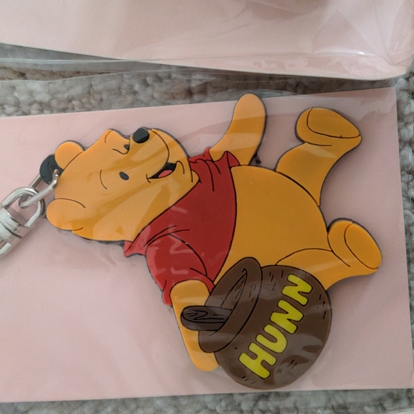 Patented Winnie the Pooh keychains (set of 3) - Picture 3 of 4